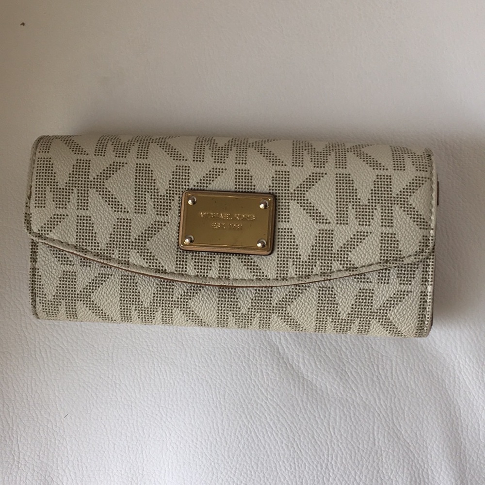 MK wallet